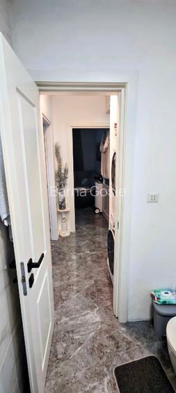 Vând apartament cu trei camere  - 8