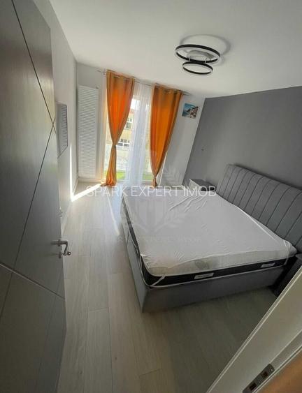 2 CAMERE // WHITE TOWER // MOBILAT SI UTILAT - 2