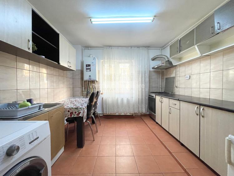 Apartament 3 camere mobilat Girocului - 4