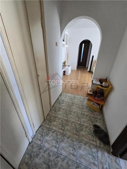 Mircea cel Batran, 3 camere decomandat, geam la baie, etaj intermediar - 9