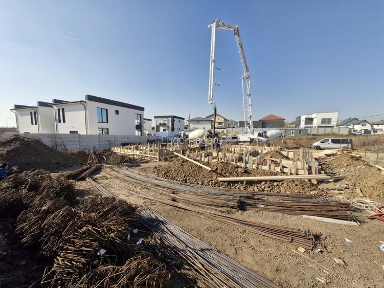 Vila lux, str Pădurii-Lebada, 5 camere, 3 bai, curent 380 kw, COMISION  0padurii - 8