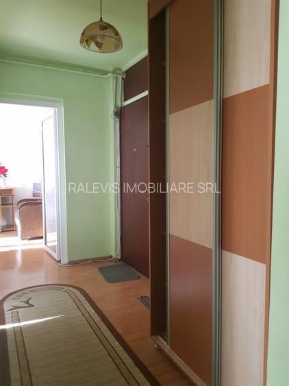 Apartament 2 cam decomandat, et 3/8, 380 euro, Buzoieni, piata Rahova - 14
