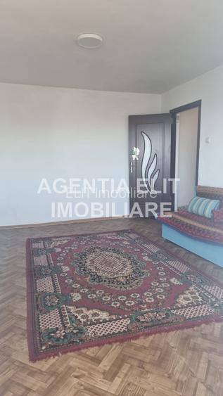 Apartament 2 camere, zona Scolii nr.11 - 4