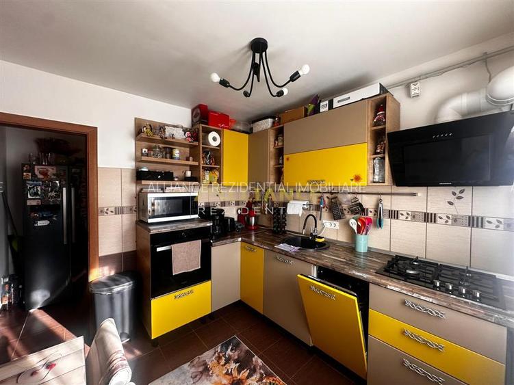 Apartament 3 camere – Str. Stupilor - Sector 4 - 2