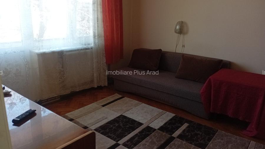 Inchiriez apartament cu 2 camere in zona centrala -langa Unicredit Bank - 14