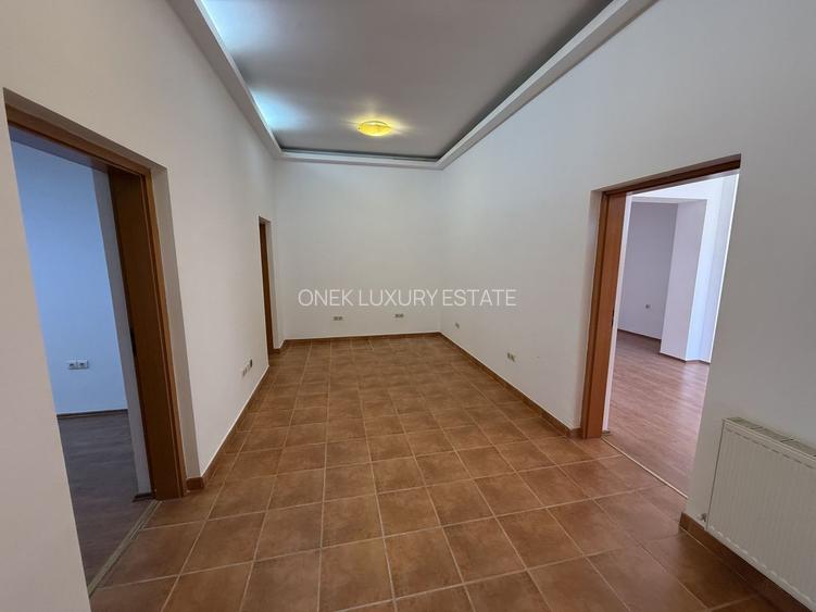 Apartament 3 camere decomandat in vila - 3