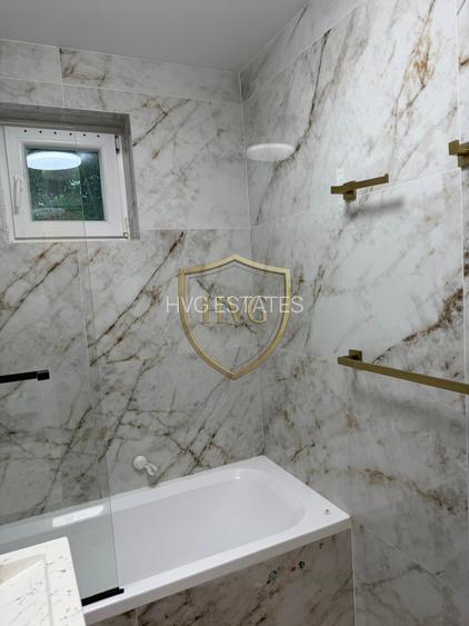 Apartament cu 3 camere | Centrala proprie | Loc de parcare | Tineretului - 13