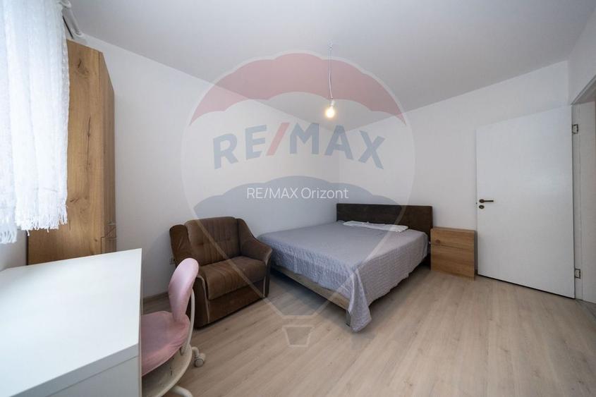 Apartament cu 3 camere de închiriat - 5