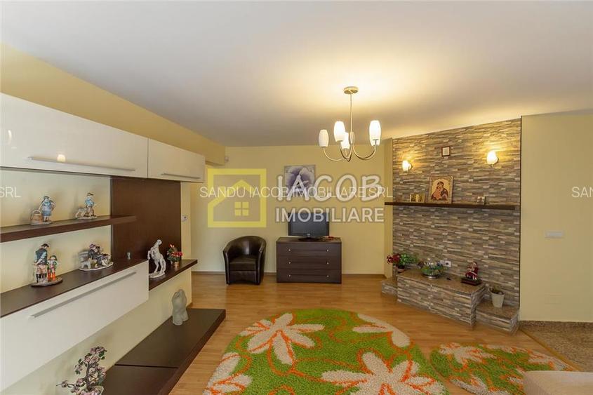 Vila Duplex cu 10 camere, cartier Serbanesti, Bacau - 9