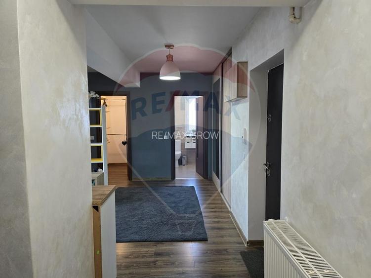 Apartament cu 3 camere de vânzare, cartier FIALD - 15
