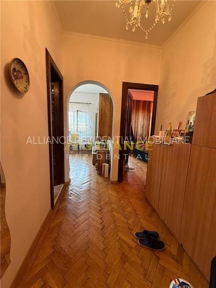Apartament 2 camere etaj 1 zona Unirii centrala perfect pentru locuit sau invest - 8