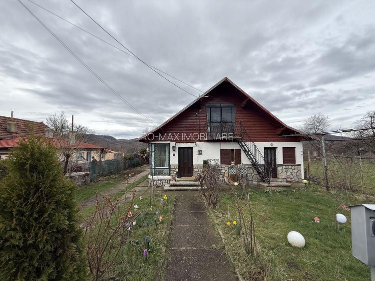 Casă corp C1 84mp + casă corp C2 51mp+garaj+ grădină și teren 889mp - 18