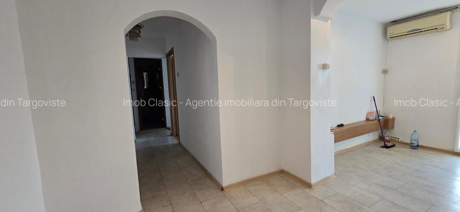 Micro 6 Târgoviște,  vanzare apartament 3camere - 15