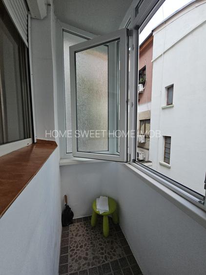 Casa cu 2 apartamente 3 cam | 140 mp | 3 Boxe +17mp | pod +45 mp | Decebal - 28