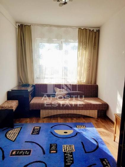 Apartament 4 camere, zona Vlaicu - 2