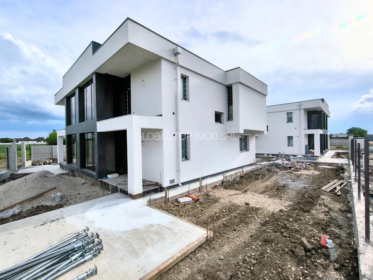 VILA DUPLEX, complex rezidential, 173mp, teren 305mp, loc. 1 Decembrie - 7
