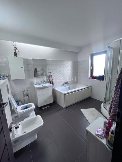 Casa  nouă de vanzare cu garaj,  în zona Micesti - 11