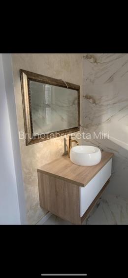 Duplex despartit prin garaj langa Lidl - 13