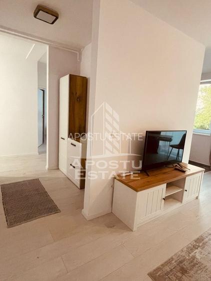 Apartament cu 2 camere, de inchiriat, Dumbravita, Loc de Parcare - 2