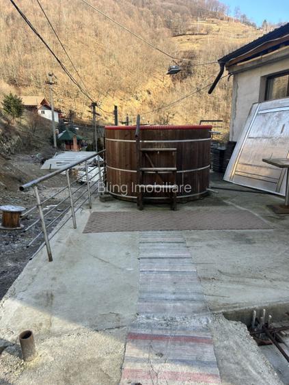 Cabana/ casa de vacanta 3 dormitoare zona Maguri  - 15