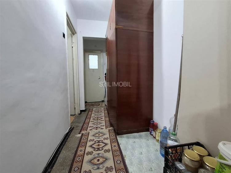 Apartament 3 camere Dacia, etaj 3, fara risc, pe mijloc - 10