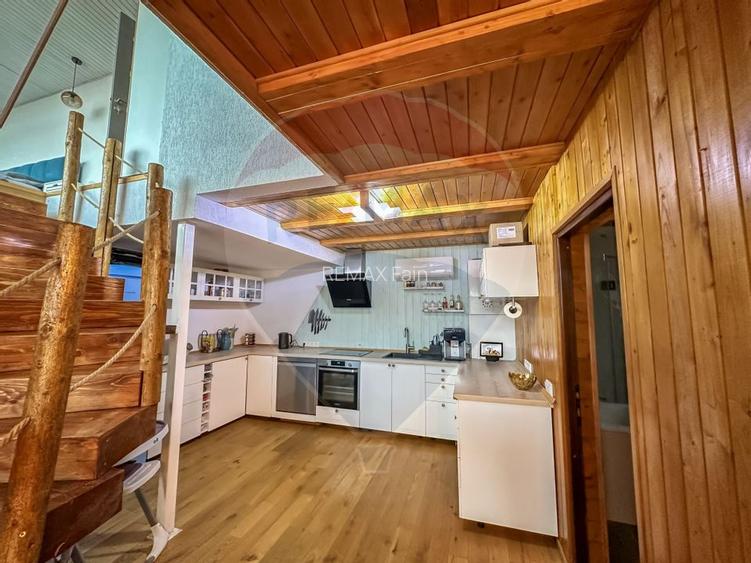Vila A-frame cu 6 camere de vânzare în Agnita - 21