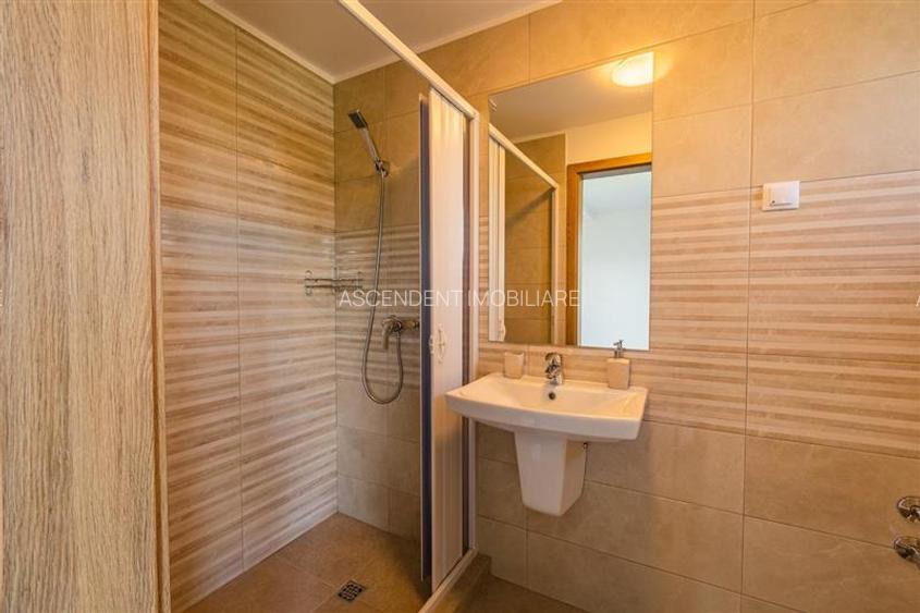 FILM! Ansamblu arhitectural proaspat si distins,pe 3.000 mp teren, in magia natu - 33