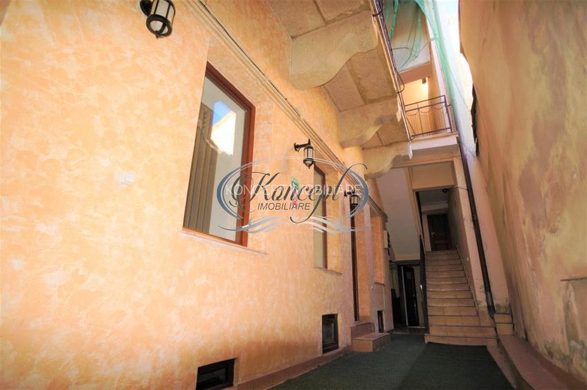 Vila interbelica in Piata Muzeului - 12