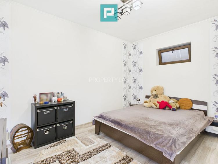 Casă modernă cu 2 corpuri, 5 camere în Pecica - 16