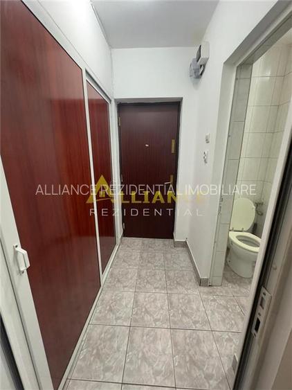 [Metrou Titan] Garsoniera Mobilata si Utilata | Etaj 3 din 10 - 2
