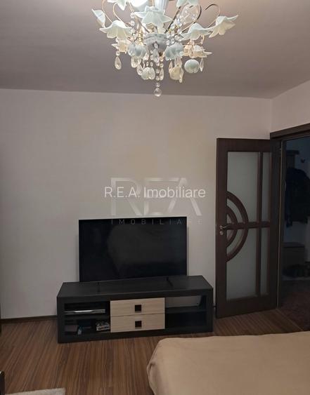3 camere, 3/4, 72mp, anvelopat, bkoc 1980-Uverturii-Dreptatii - 2