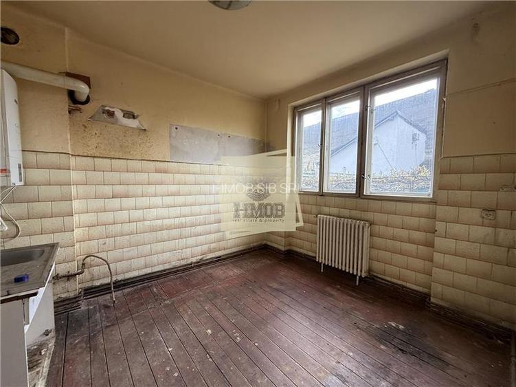 Apartament la casa 150 mpu cu 4 camere curte 150mp Piata Cibin - 9