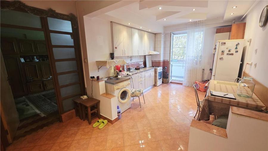 APARTAMENT 2 CAMERE 59 MP  BALCON 7MP STRADA ARINILOR MANASTUR - 7