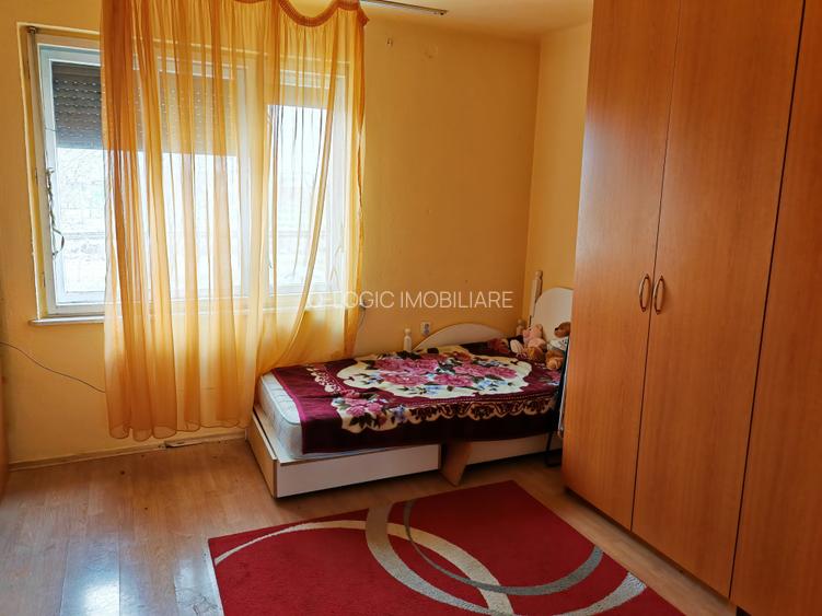 Apartament 5 camere pe 2 niveluri, in casa zona Florilor - 14