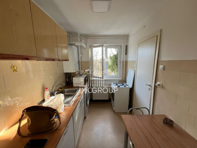 De inchiriat apartament 2 camere Padis - 3