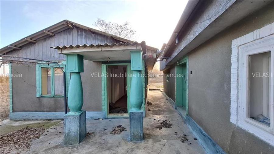 Casa com.Maicanesti, cu 3118 mp teren intravilan - 19