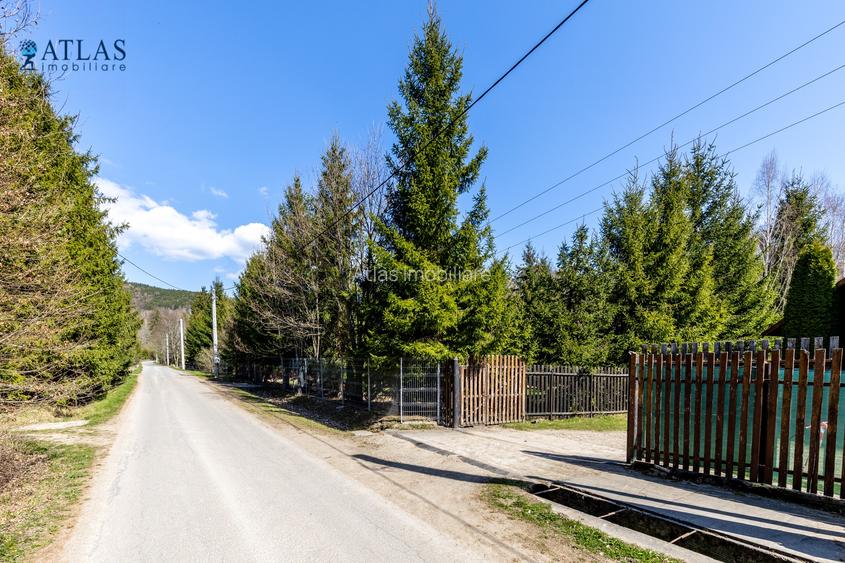 Vile turistice, locație montană superbă, la marginea pârâului,  2600 mp teren - 5