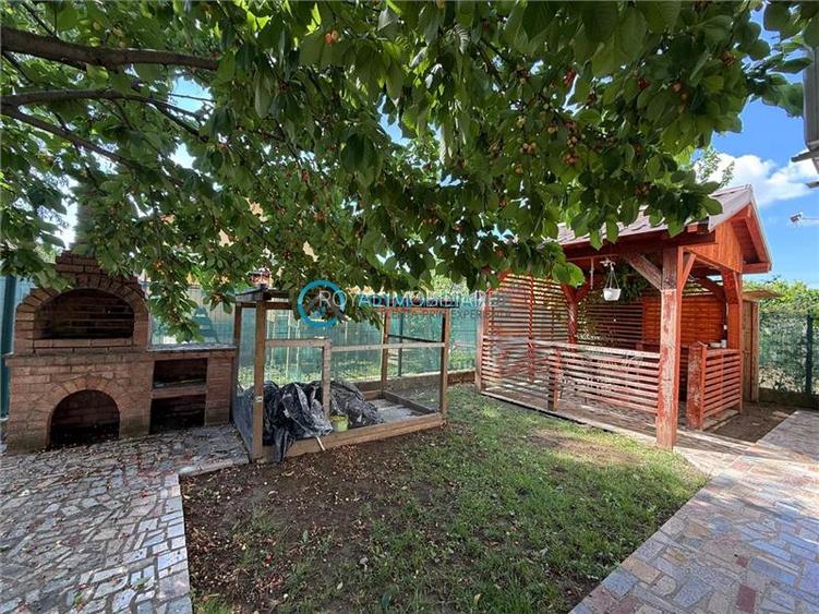 Royal Imobiliare - Inchiriere Vila zona Bucov cartier Mica Roma - 2
