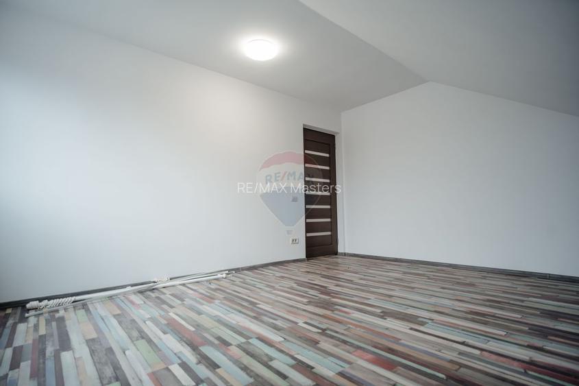 Apartament cu 3 camere de vânzare în zona Burdujeni - 8