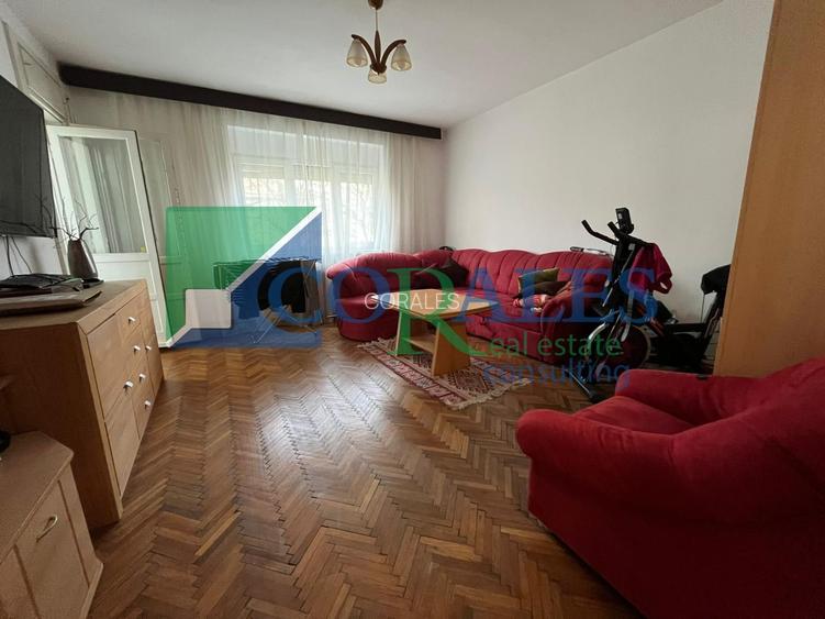 Central - zona Neptun. etaj 2. DECOMANDAT! - 2