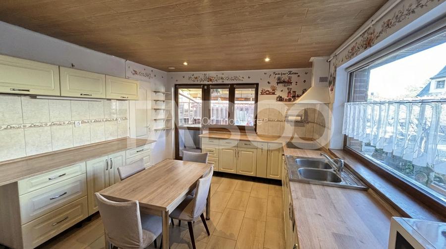 Casa de vanzare cu 4 camere individuala Sibiu - 3
