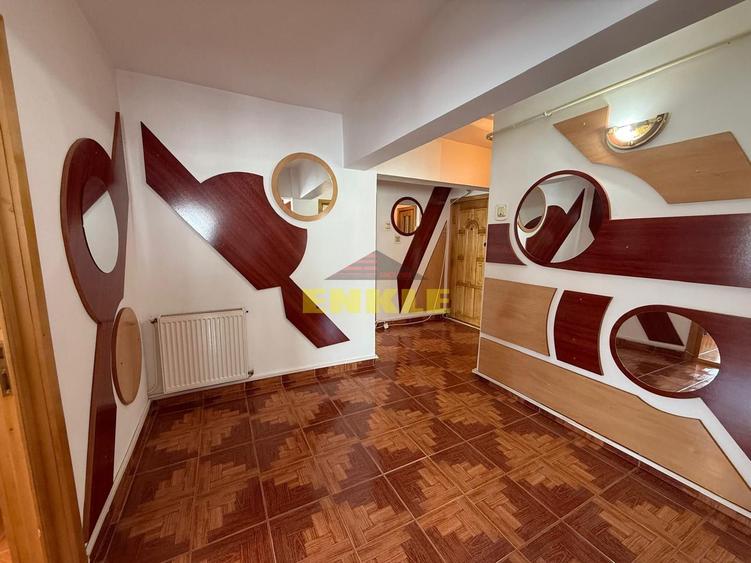 Apartament 3 camere decomandat – Zona Primăverii