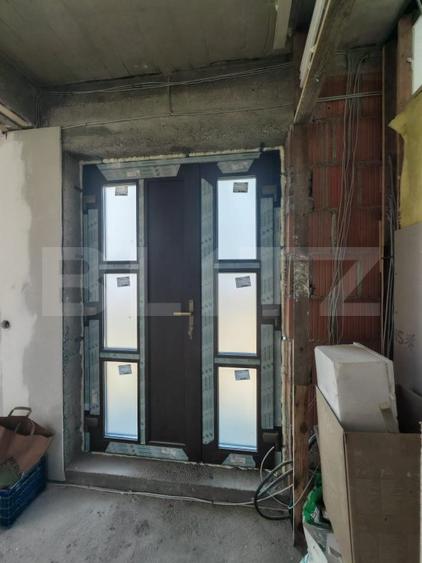 Casă de vânzare Tărlungeni – 5 camere, teren, garaj, intabulată