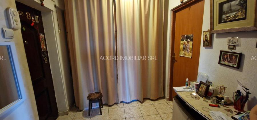 Tomis 1, doua camere decomandate, zona foarte buna - 6