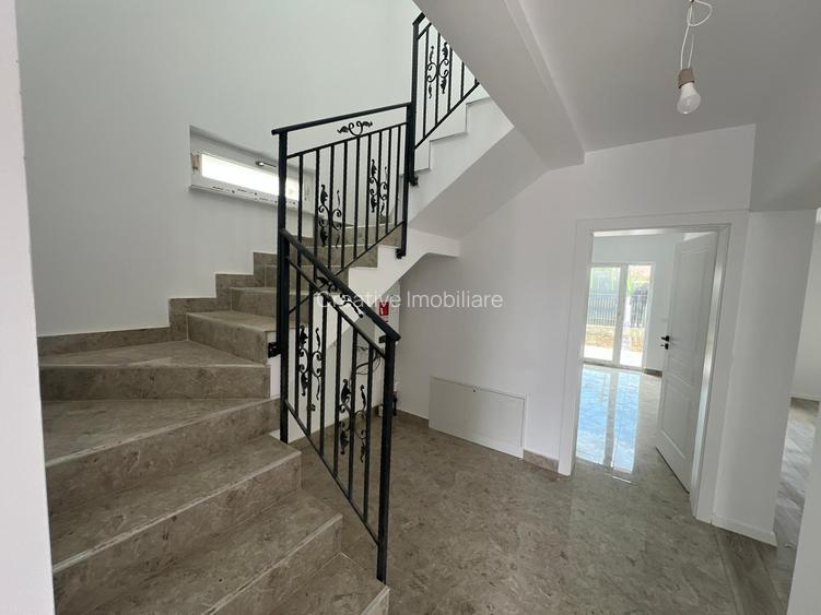 Vilă superbă - finisaje lux, teren generos, lângă stația de autobuz, comision 0% - 6
