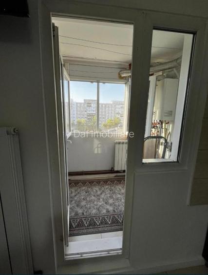 3camere centrala p renovat-70mp -Gorjului metrou - 2bai-bloc 1980 - 5