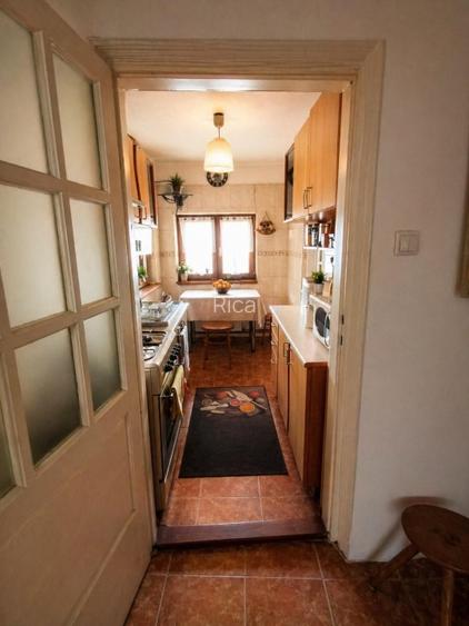 Casă cu 2 locuințe, centrală, garaj și grădină, teren 415 mp, Mezeș/Șos Chitilei - 8