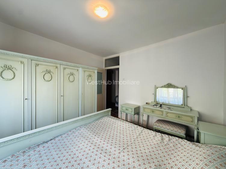 Apartament 3 camere, decomandat, etajul 2, zona Soarelui - 2