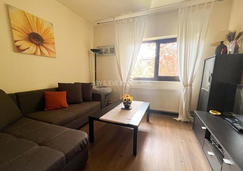 Sect 1, Bucuresti-Vila langa padurea Baneasa, zona Liceul Francez/COMISION 0 - 5