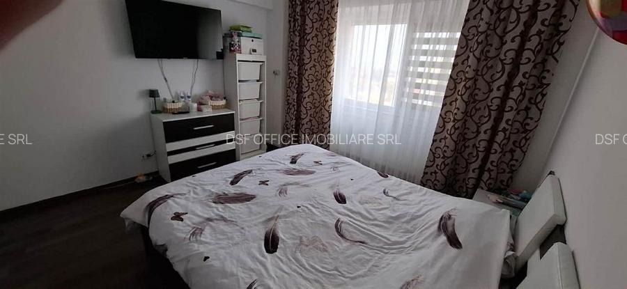 Apartament cu 2 camere DECOMANDAT in Nicolina, Biserica Catolica - 2